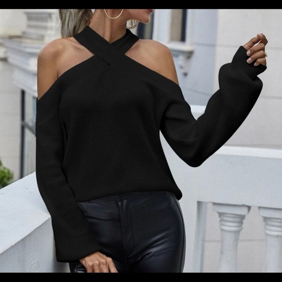Cozy Black Cold Shoulder Long Sleeve Top - Picture 3 of 6